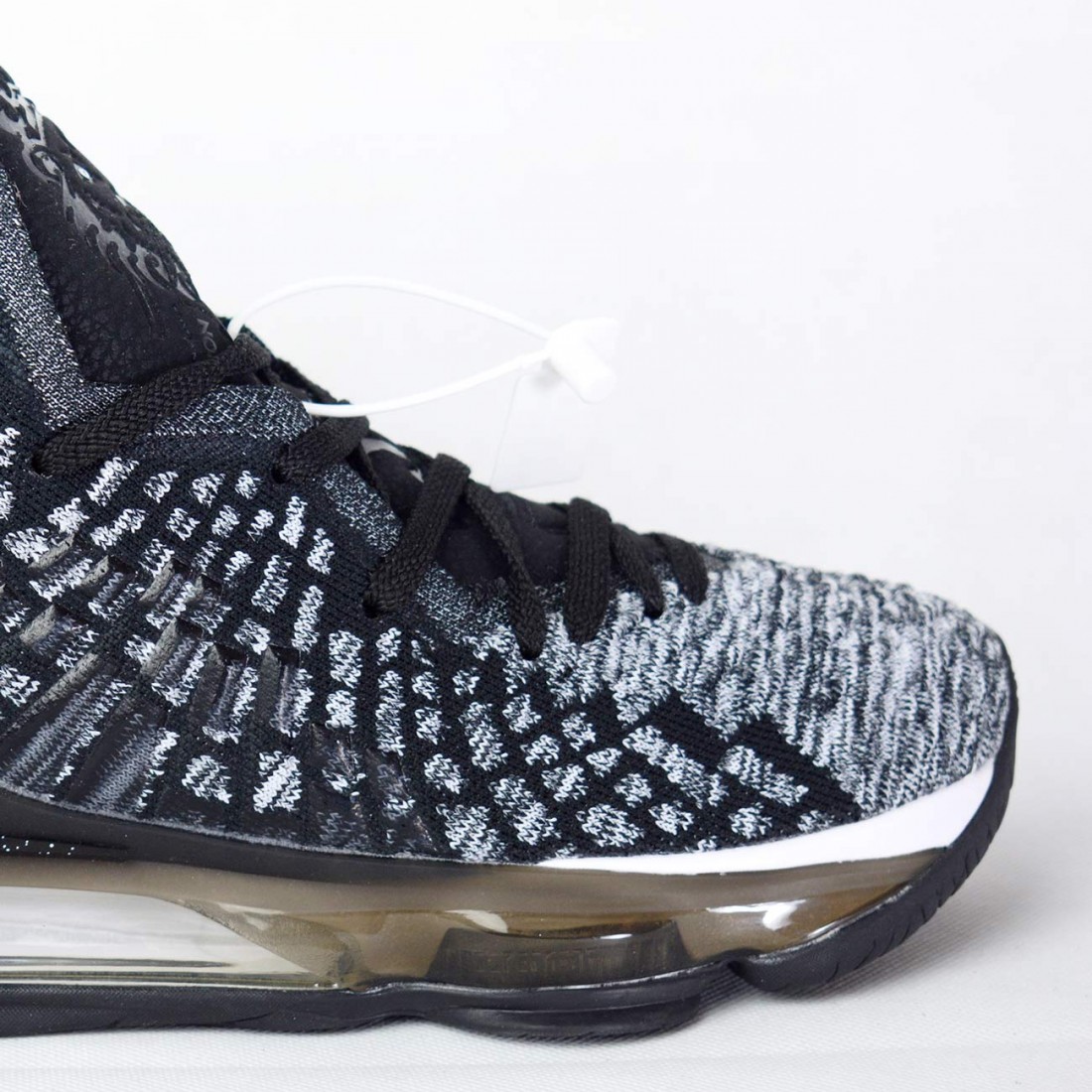 lebron 17 black